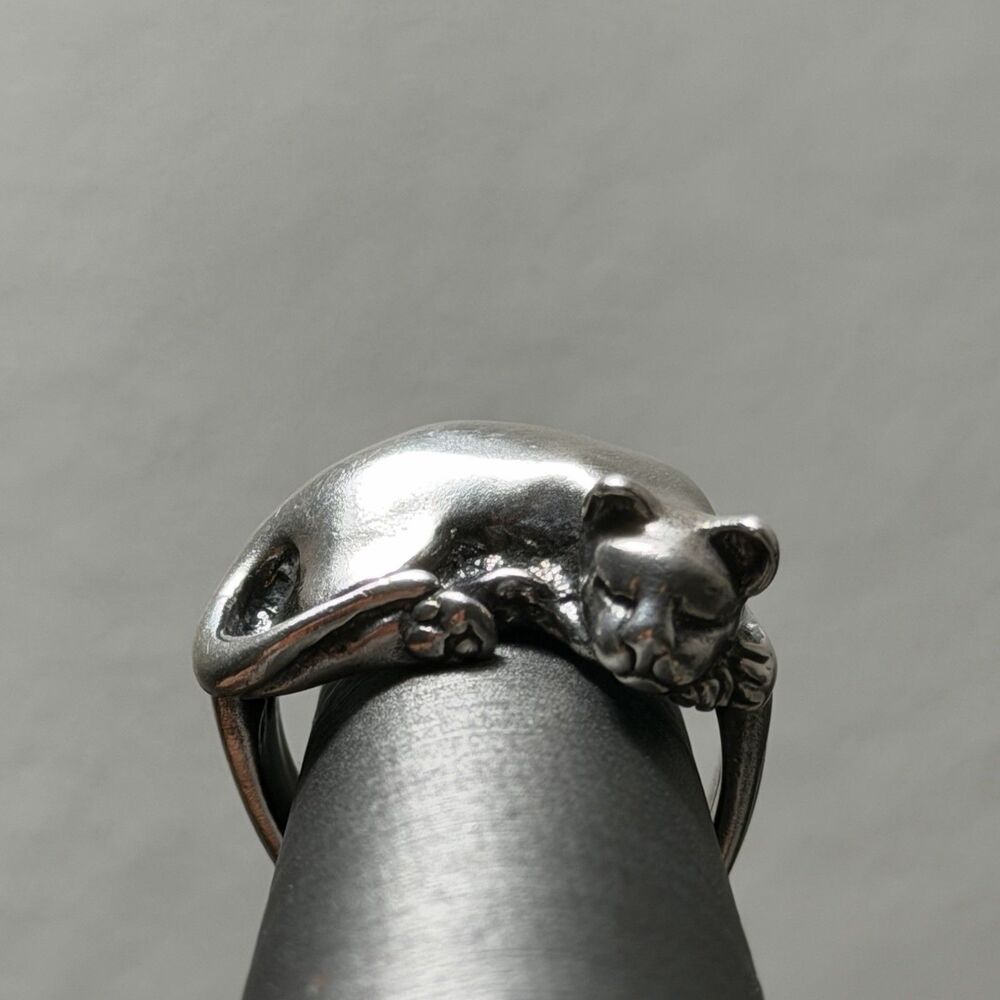 Vintage James Yesberger Size 5 Sterling Silver Chunky Resting Cat Ring